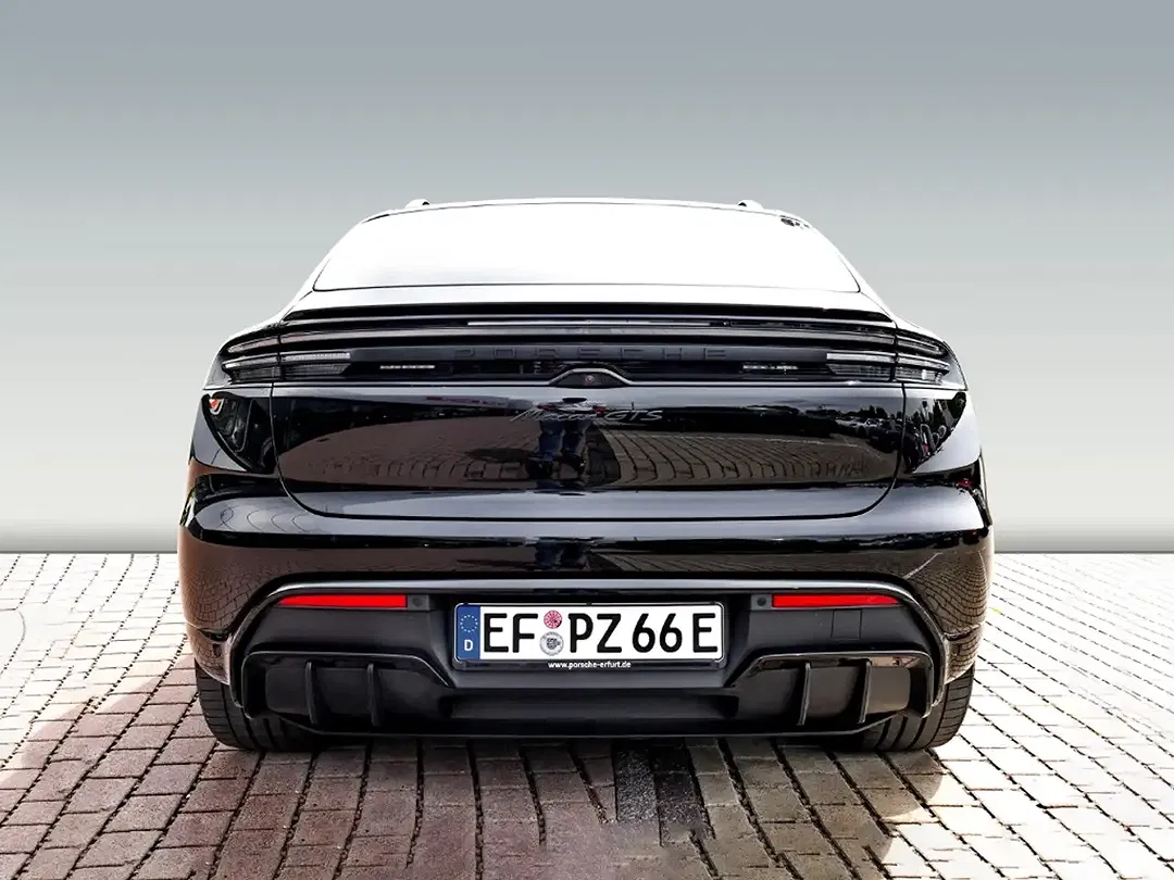 Porsche Macan - Thumbnail 9