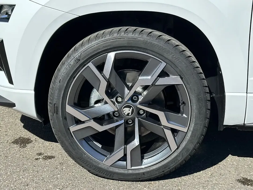 Skoda Karoq - Thumbnail 6