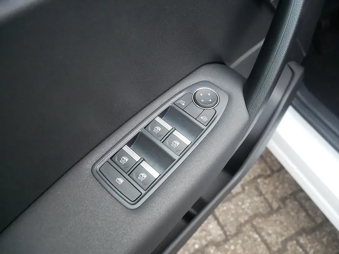 Mitsubishi ASX - Thumbnail 12