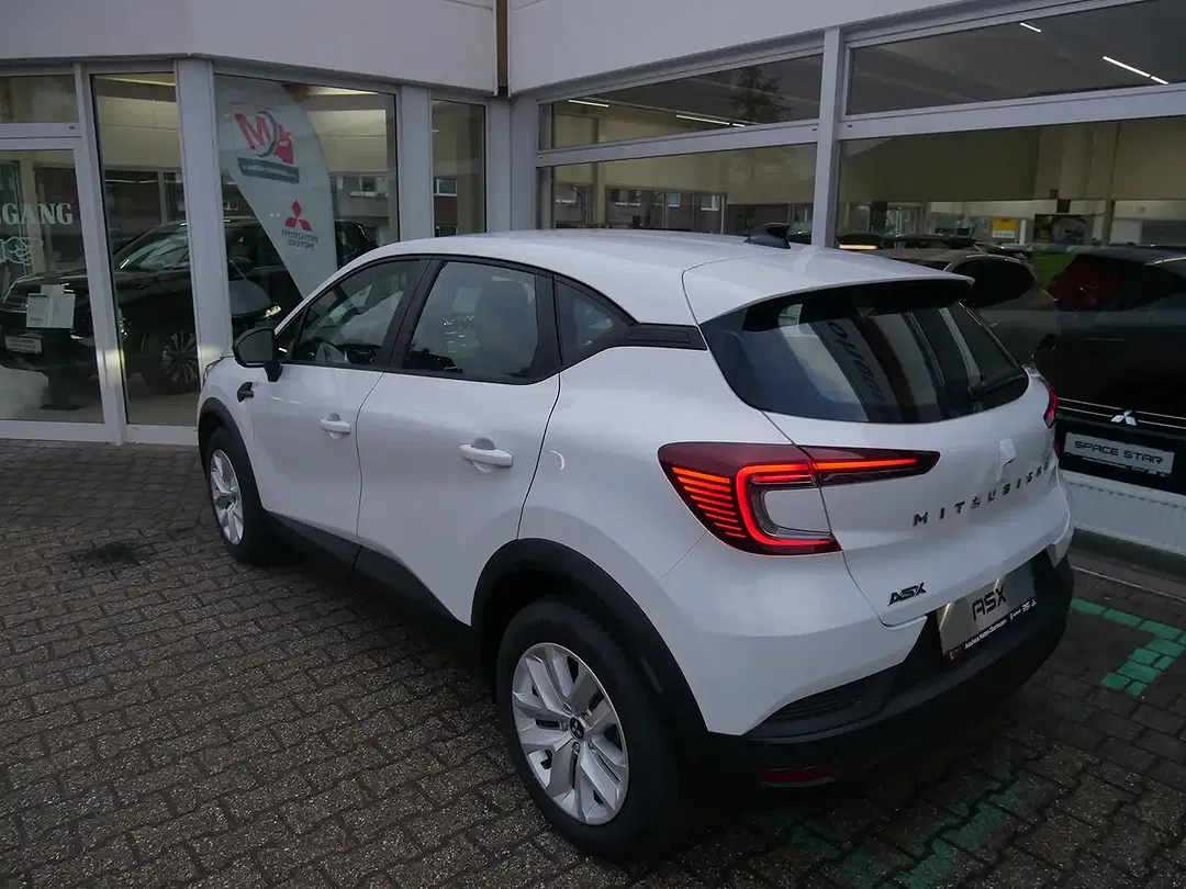 Mitsubishi ASX - Thumbnail 3