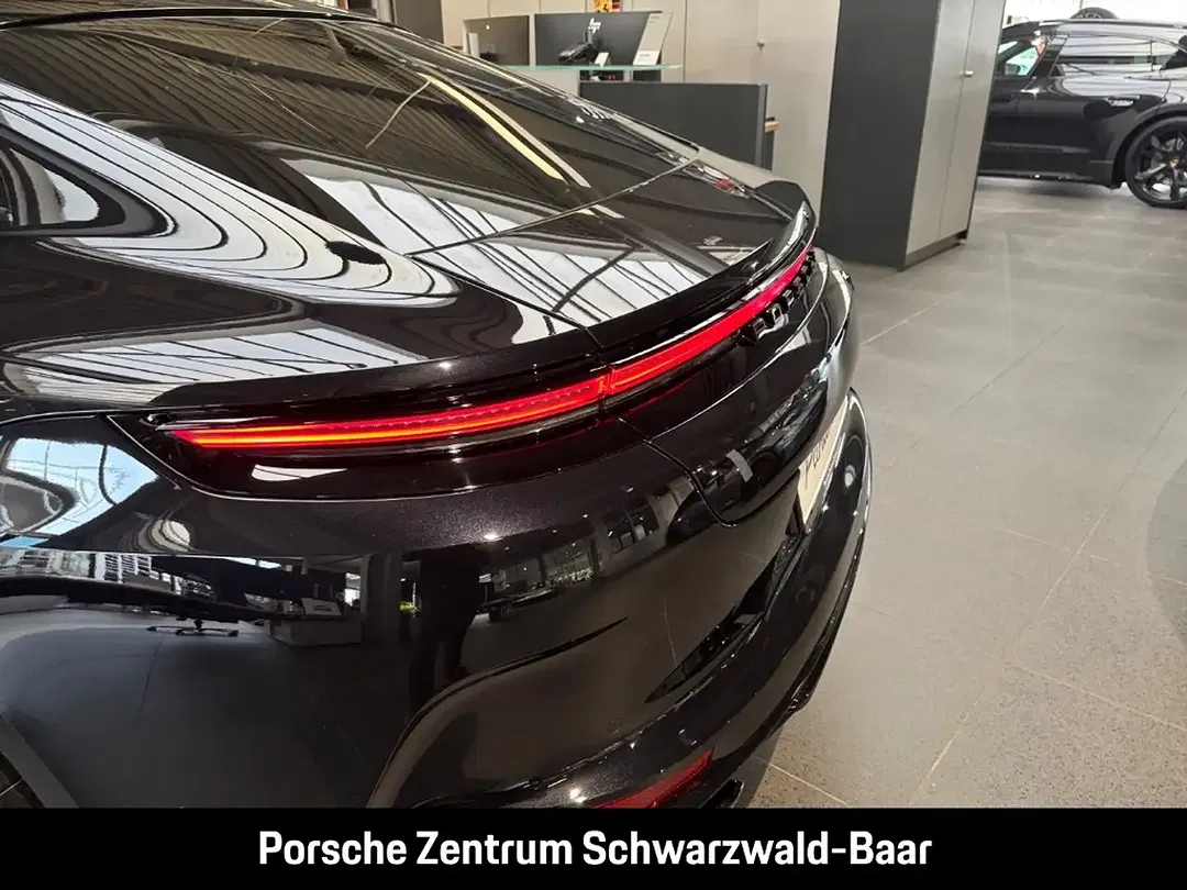 Porsche Panamera - Thumbnail 11