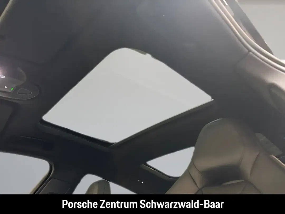 Porsche Panamera - Thumbnail 14