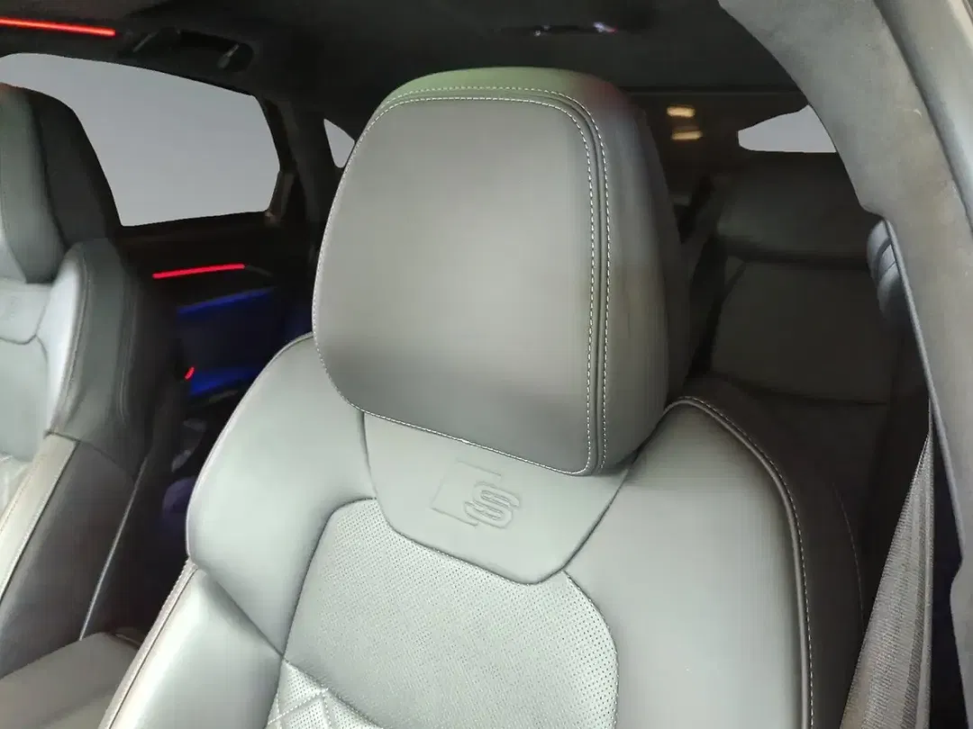 Audi S8 - Thumbnail 15