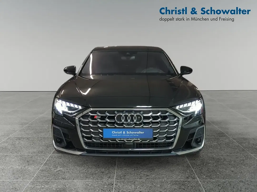Audi S8 - Thumbnail 4