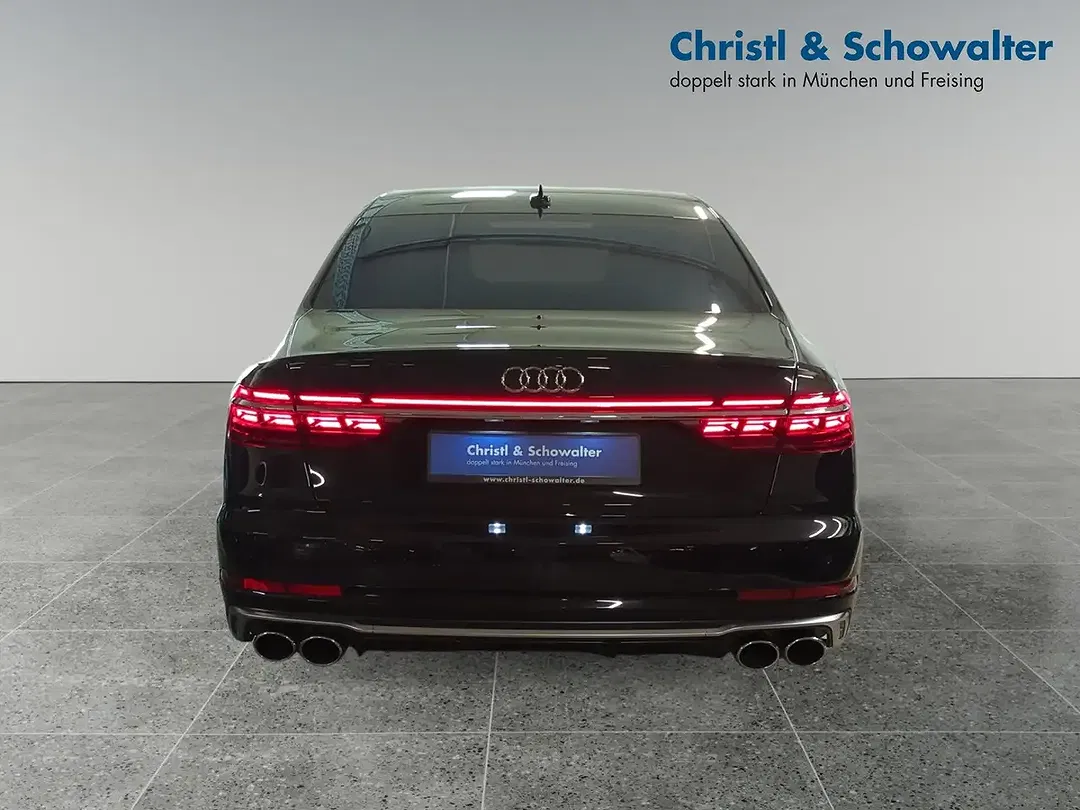 Audi S8 - Thumbnail 5