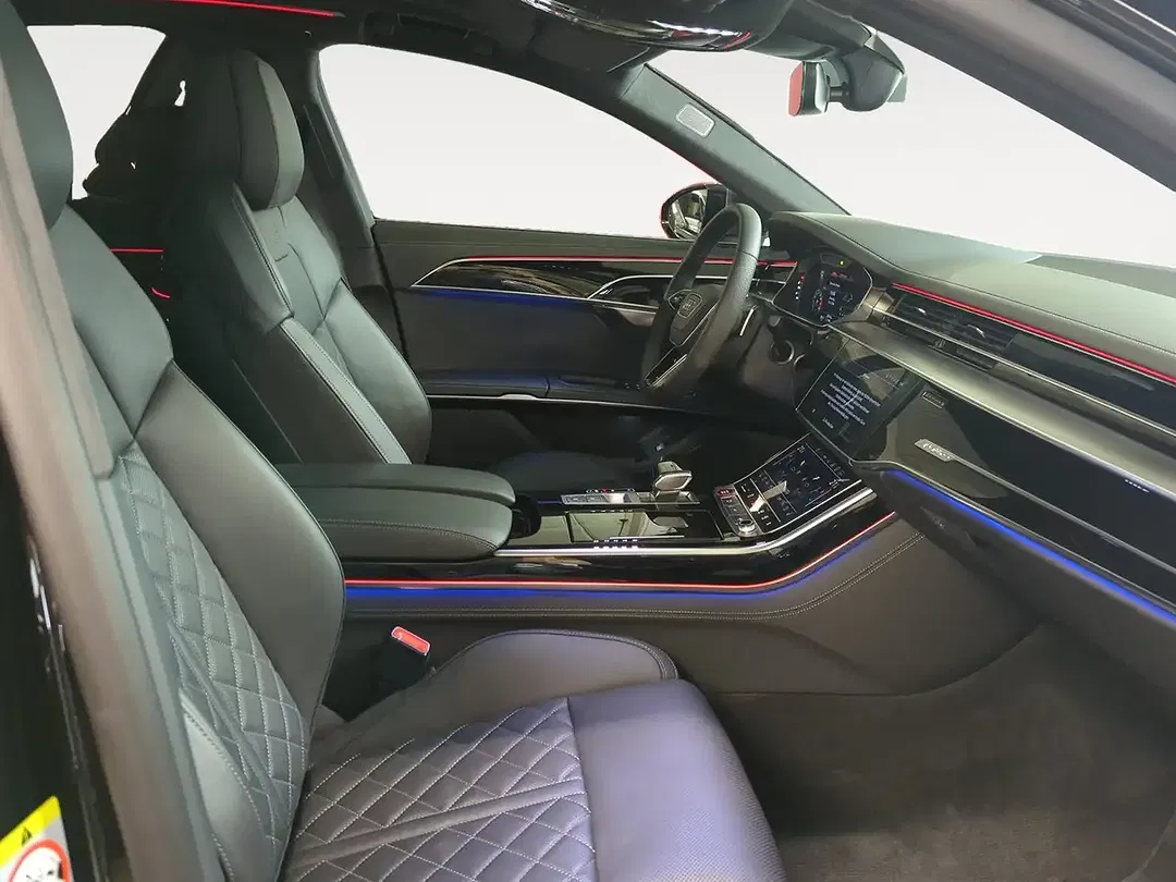 Audi S8 - Thumbnail 7