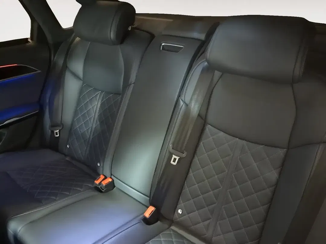 Audi S8 - Thumbnail 8