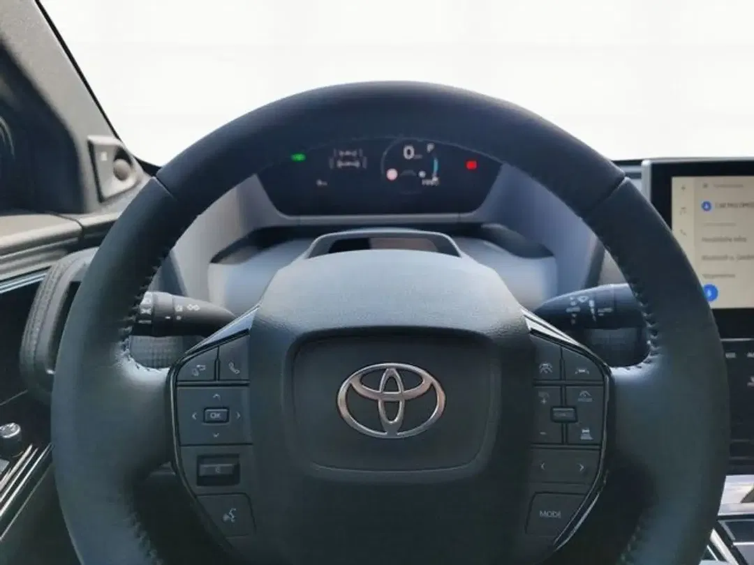 Toyota bZ4X - Thumbnail 11