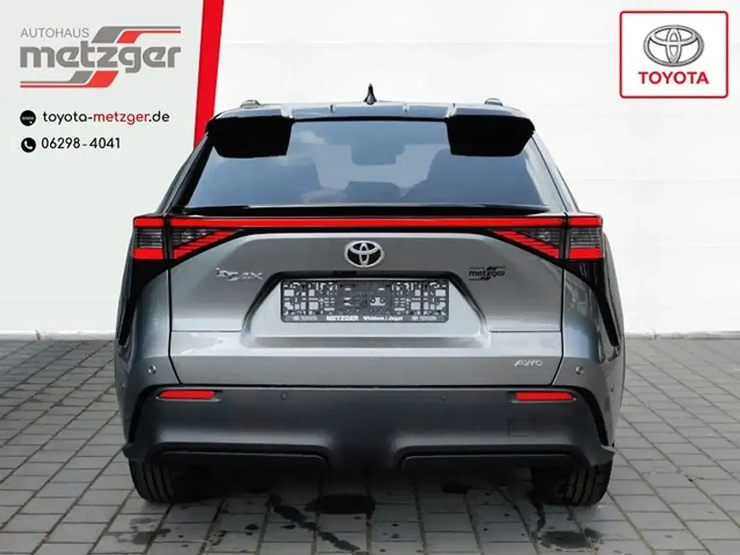 Toyota bZ4X - Thumbnail 15