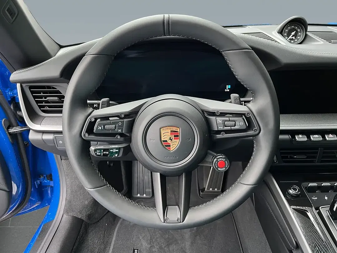 Porsche 992 - Thumbnail 10