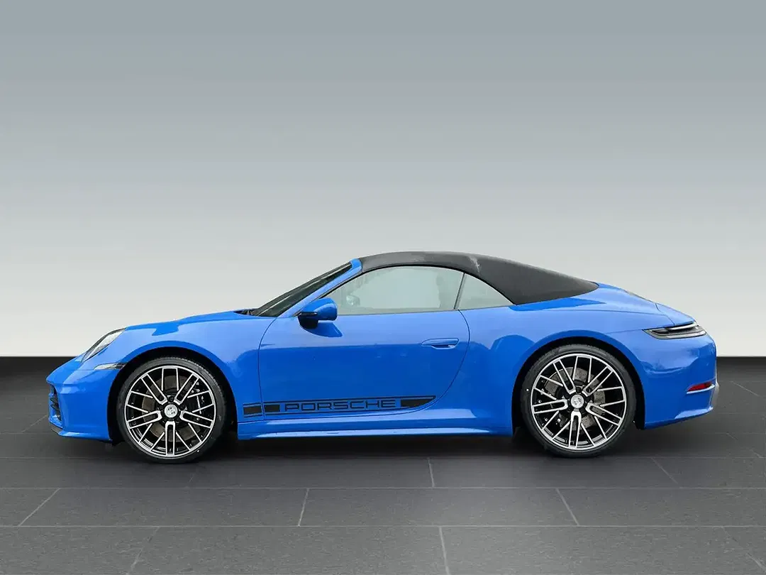 Porsche 992 - Thumbnail 2