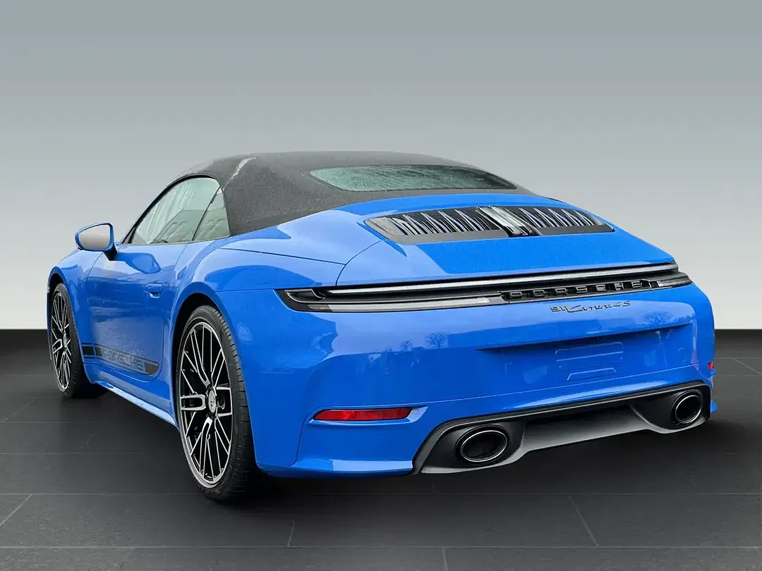 Porsche 992 - Thumbnail 3