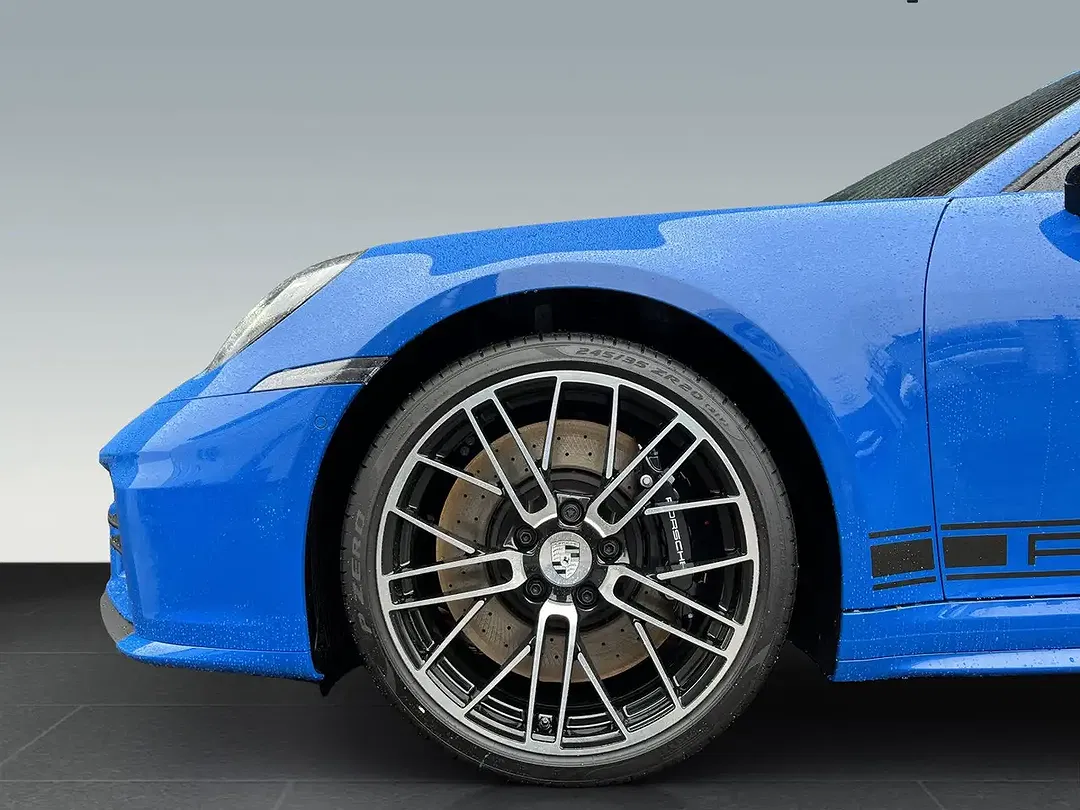 Porsche 992 - Thumbnail 8