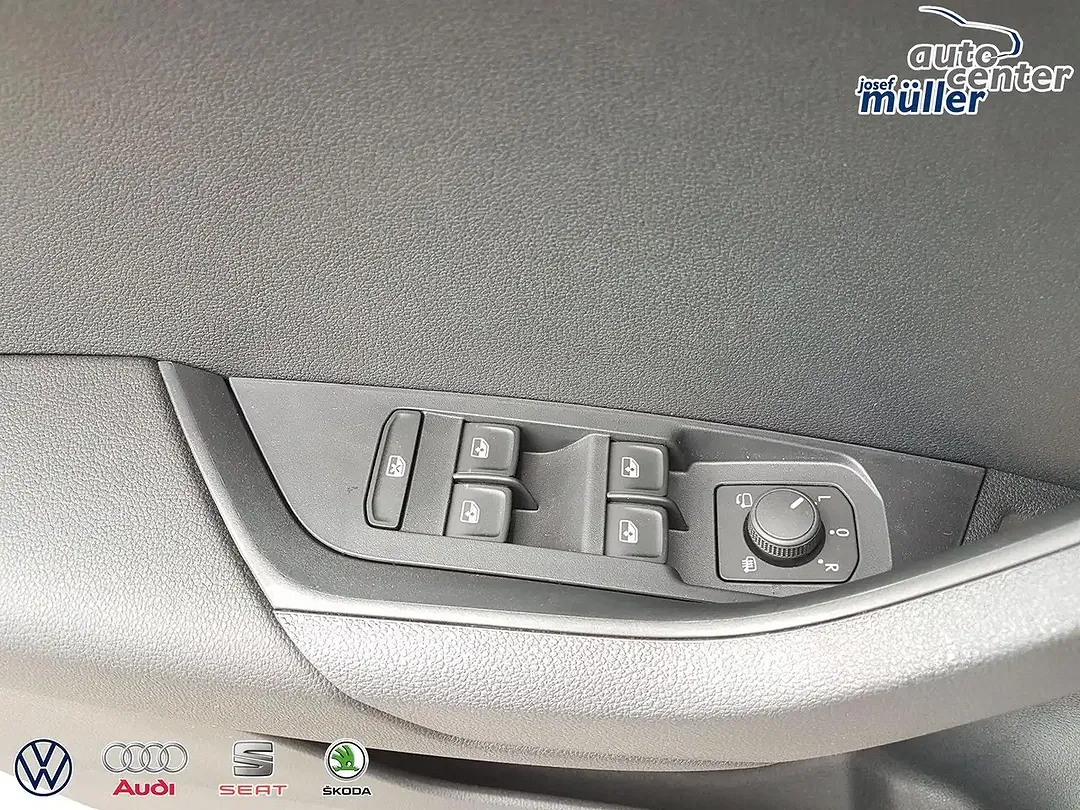 Skoda Karoq - Thumbnail 19