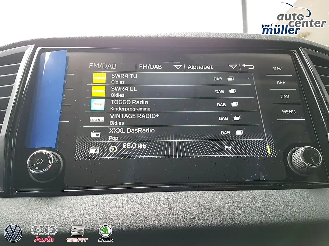 Skoda Karoq - Thumbnail 20