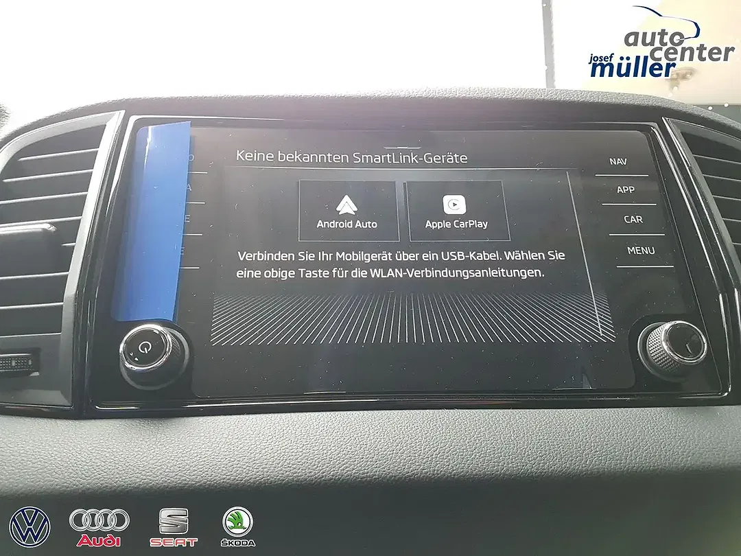 Skoda Karoq - Thumbnail 23