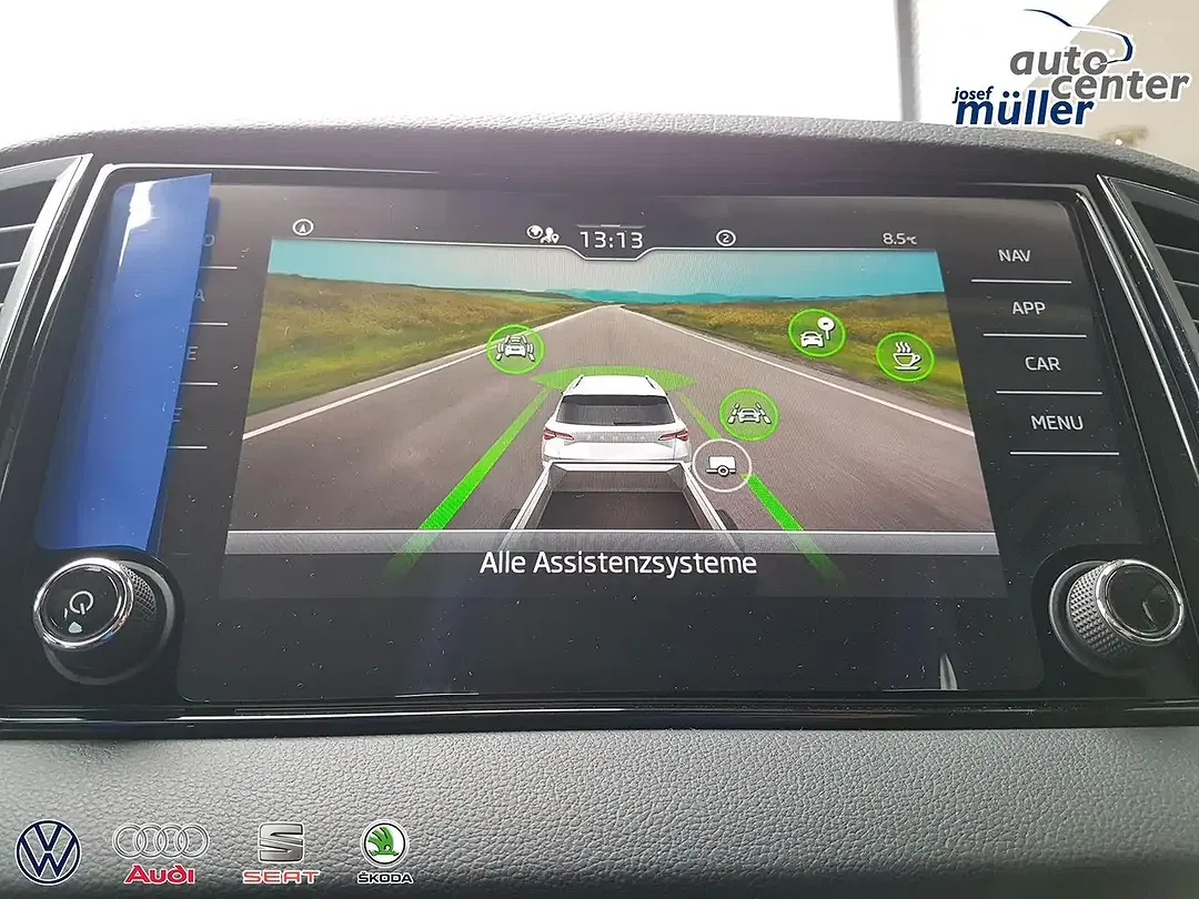 Skoda Karoq - Thumbnail 26