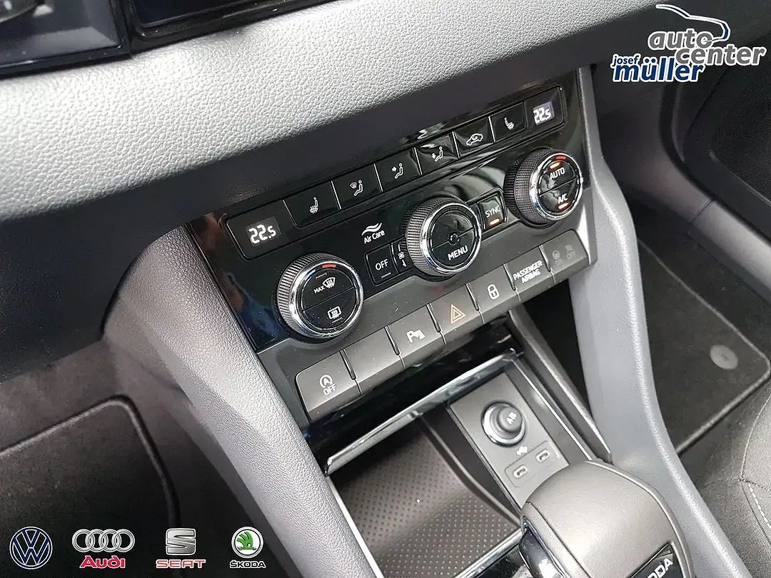 Skoda Karoq - Thumbnail 28