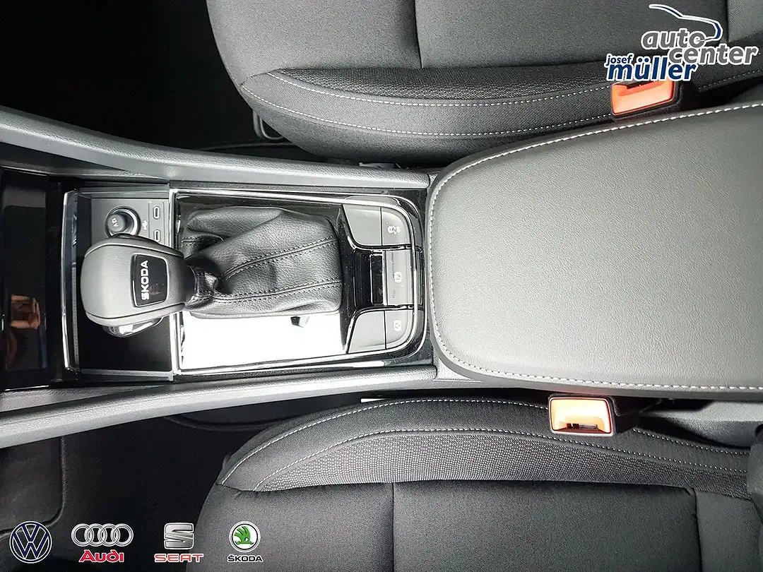 Skoda Karoq - Thumbnail 29