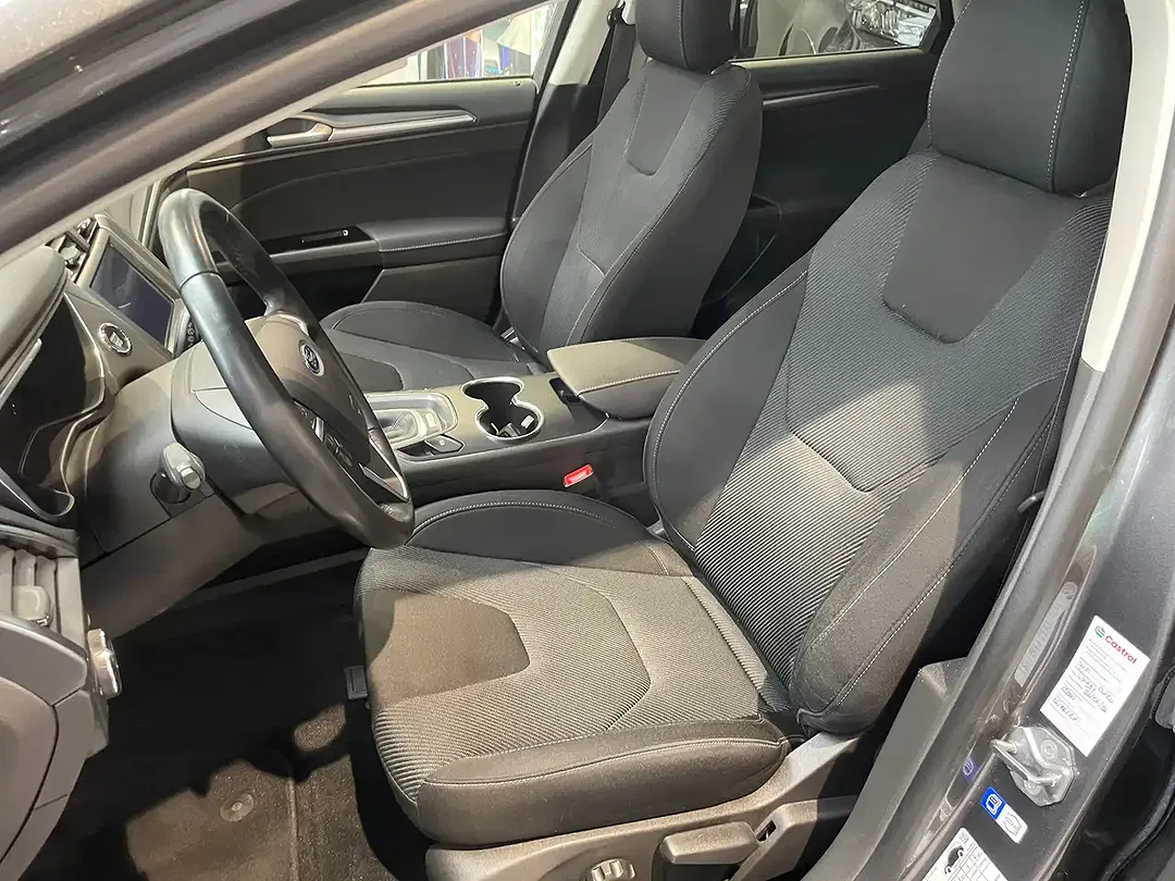 Ford Mondeo - Thumbnail 12