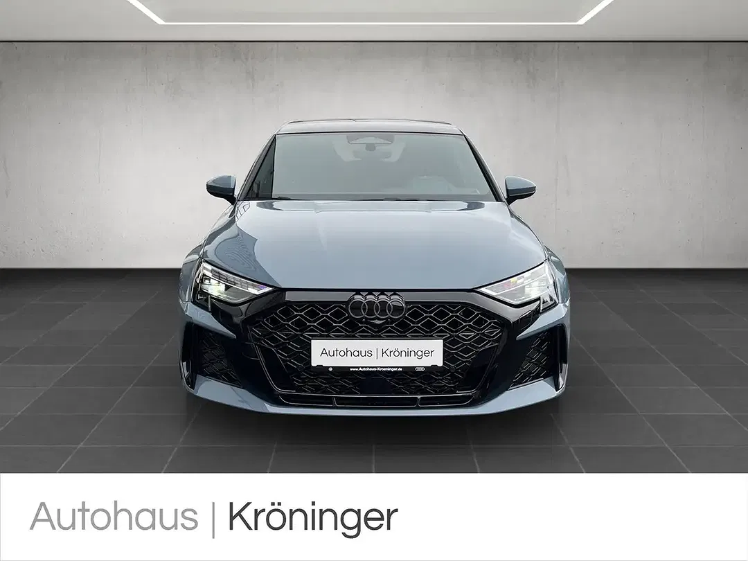 Audi RS3 - Thumbnail 5