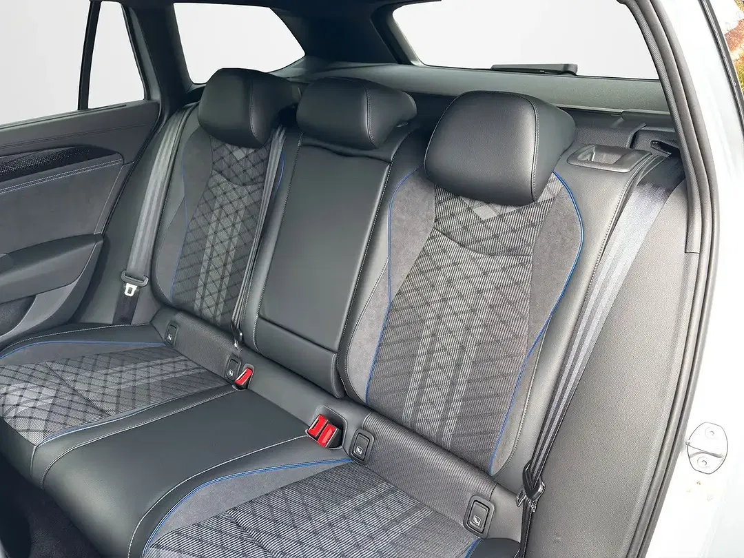 Volkswagen Passat Variant - Thumbnail 12