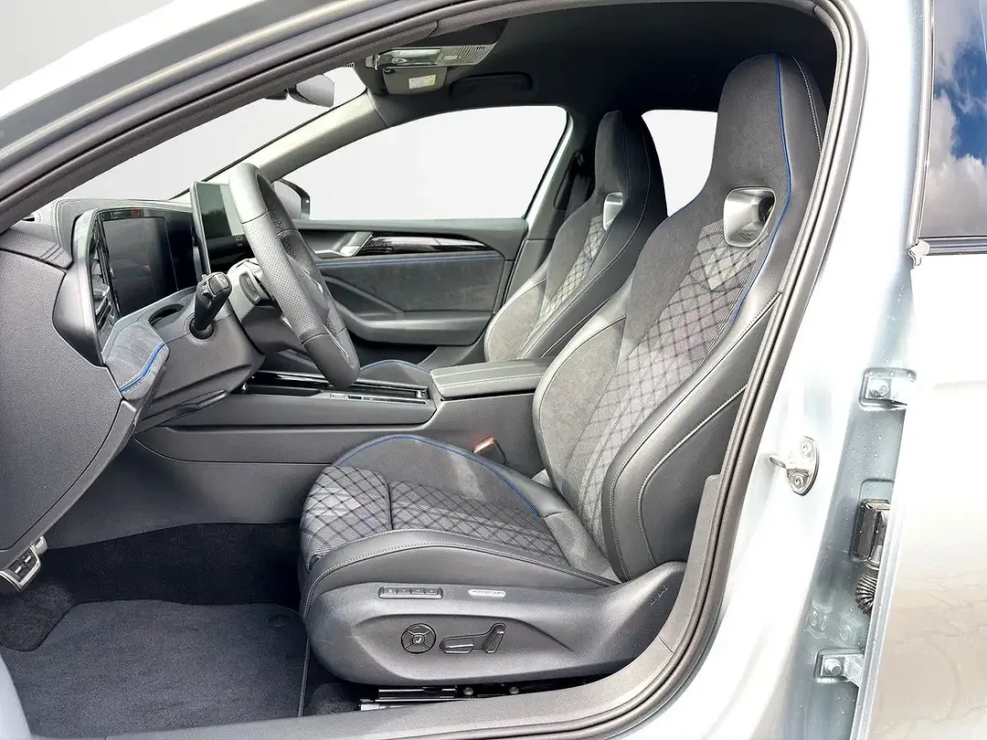Volkswagen Passat Variant - Thumbnail 9