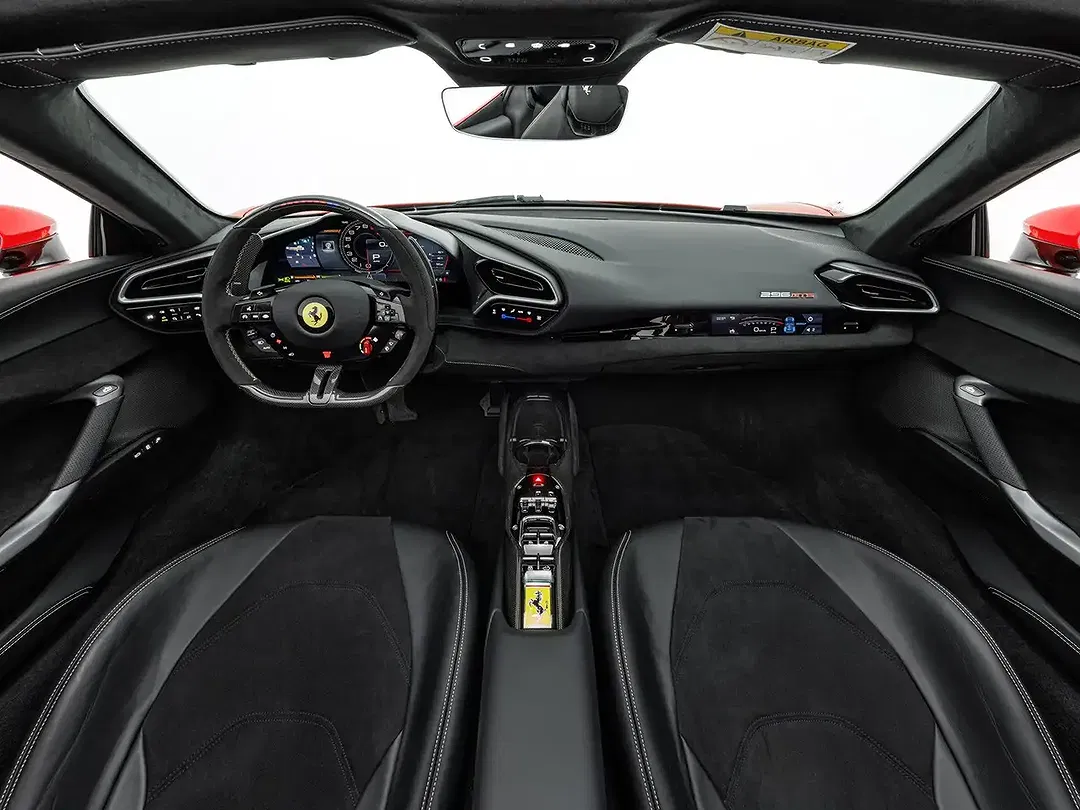 Ferrari 296 GTS - Thumbnail 4