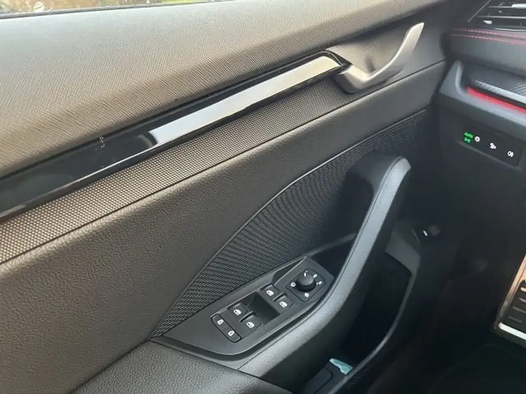 Skoda Octavia - Thumbnail 13