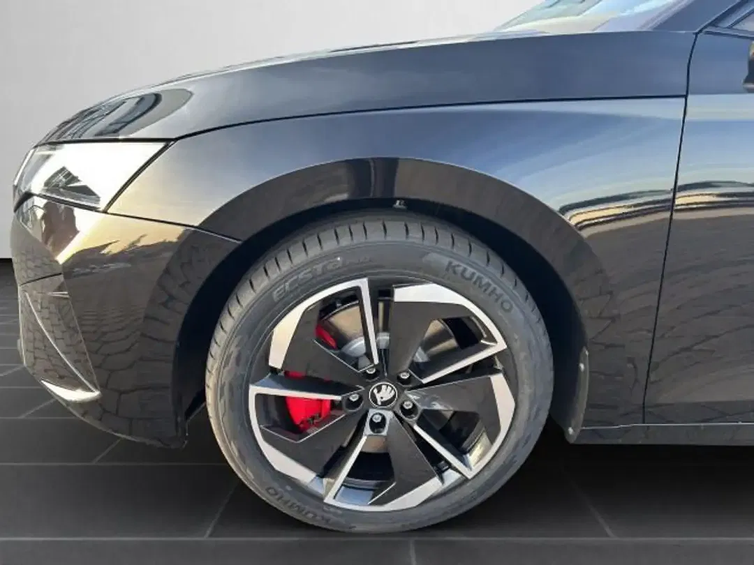 Skoda Octavia - Thumbnail 6