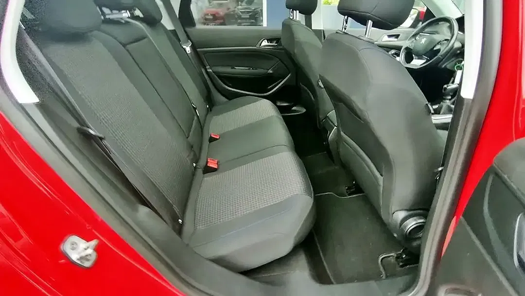 Peugeot 308 - Thumbnail 7