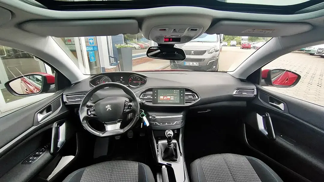 Peugeot 308 - Thumbnail 8