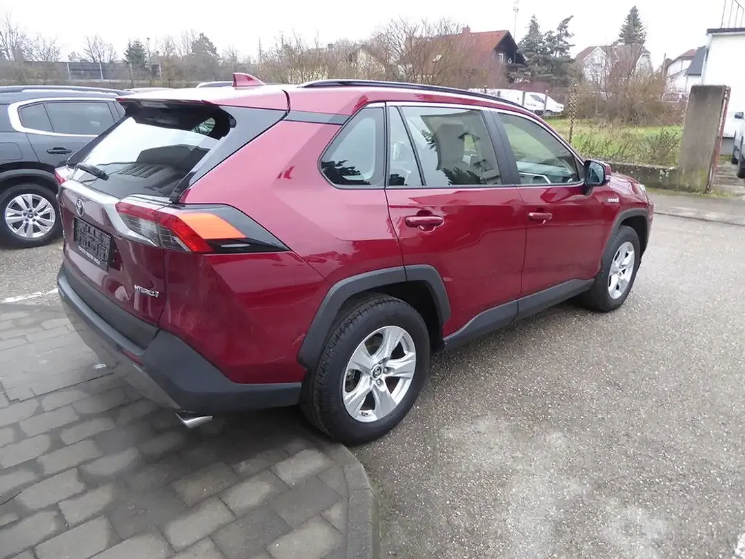 Toyota RAV 4 - Thumbnail 6