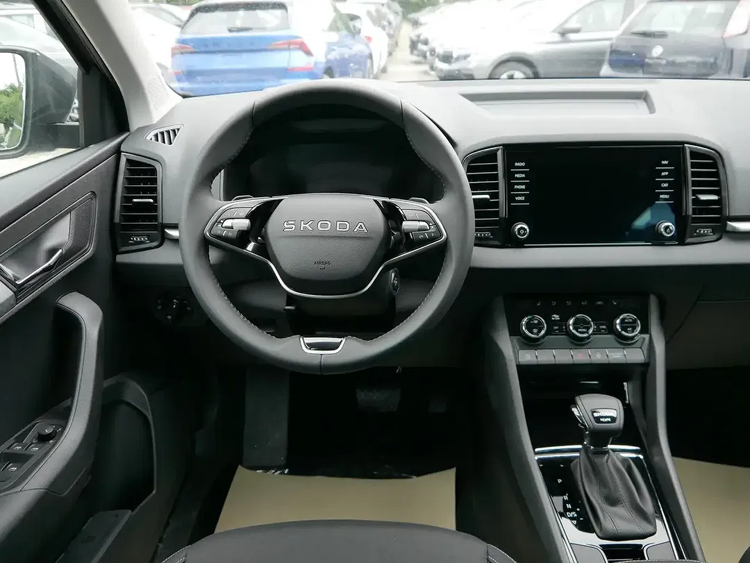 Skoda Karoq - Thumbnail 11