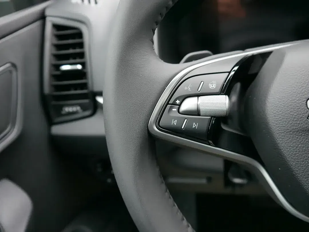 Skoda Karoq - Thumbnail 12