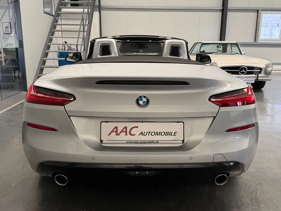 BMW Z4 - Thumbnail 10