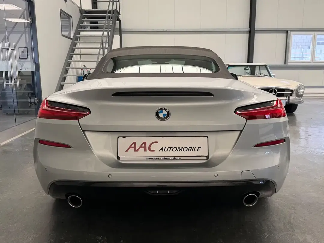 BMW Z4 - Thumbnail 12