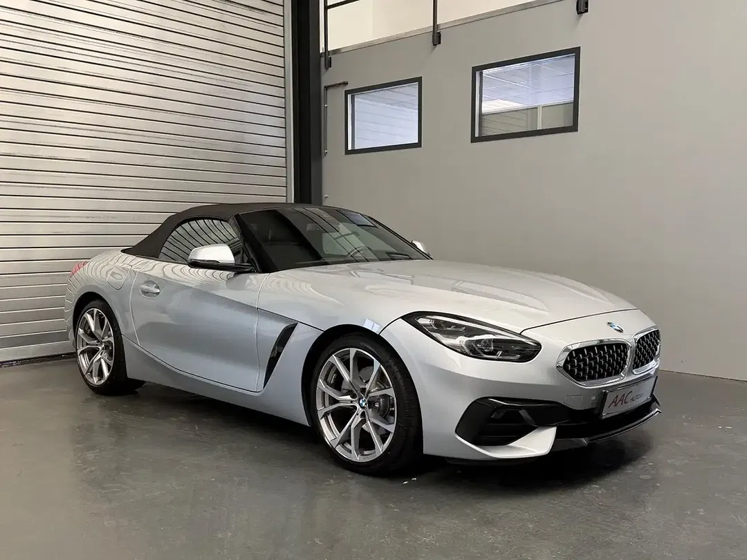 BMW Z4 - Thumbnail 2