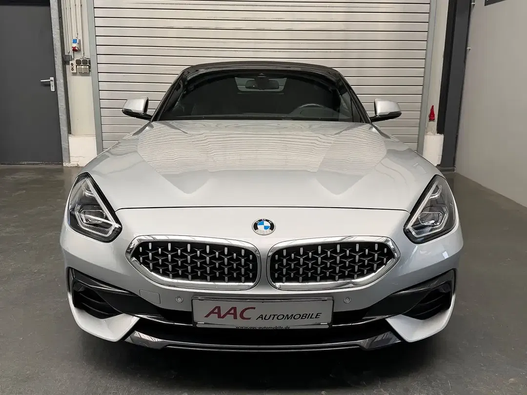 BMW Z4 - Thumbnail 4