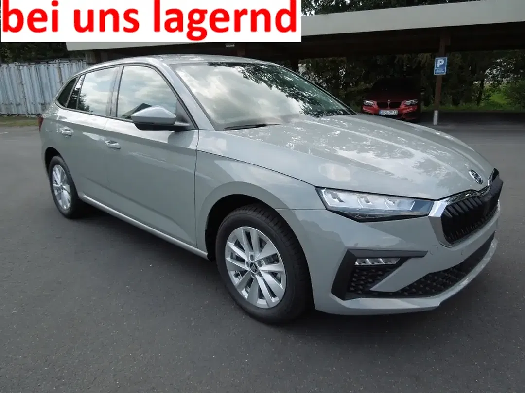 Skoda Scala - Thumbnail 1