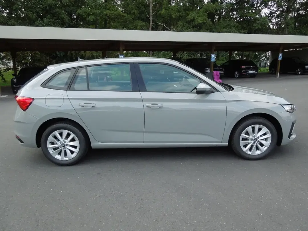 Skoda Scala - Thumbnail 3
