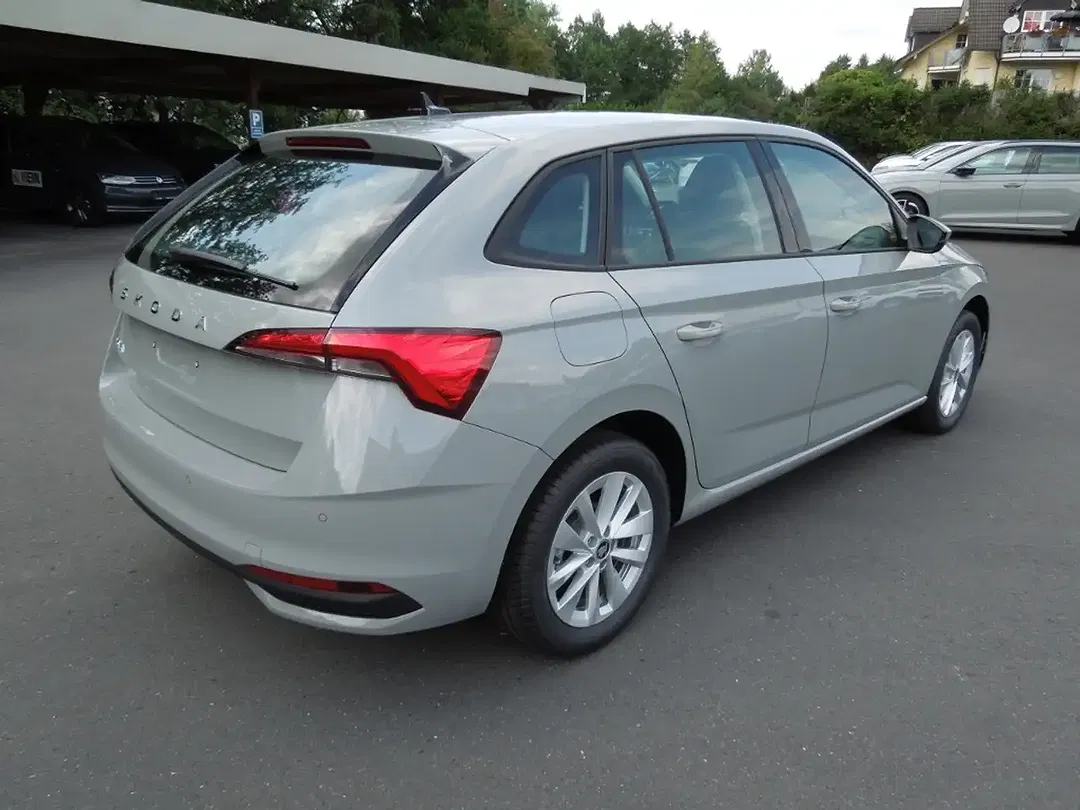 Skoda Scala - Thumbnail 4