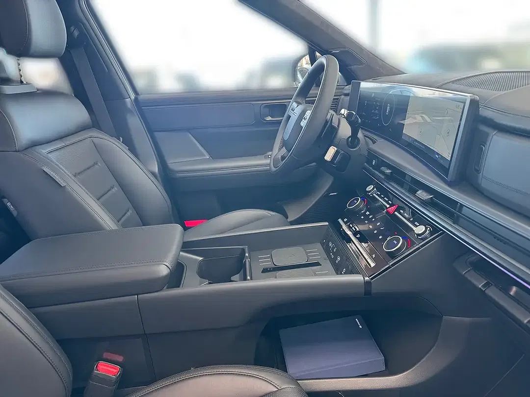 Hyundai SANTA FE - Thumbnail 8