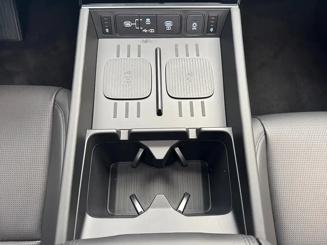 Hyundai SANTA FE - Thumbnail 12