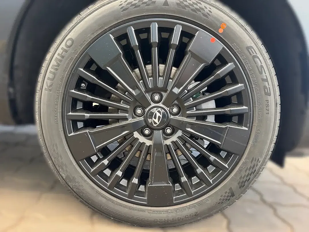 Hyundai SANTA FE - Thumbnail 4