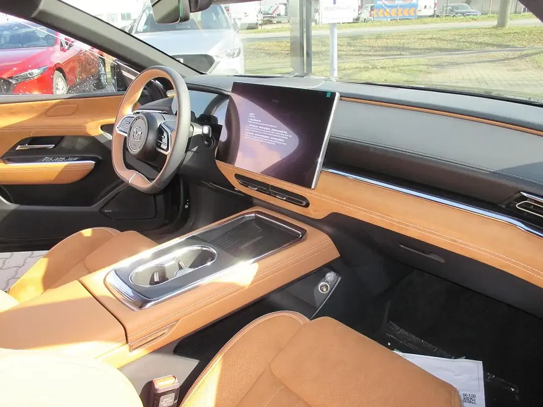Mazda 6e - Thumbnail 14