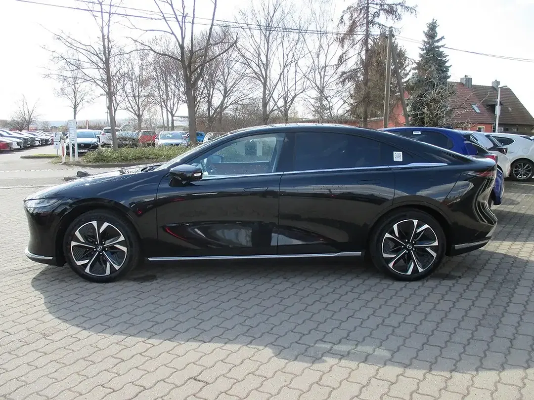 Mazda 6e - Thumbnail 4