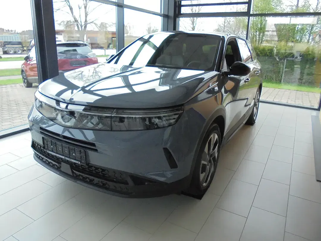 Opel Grandland - Thumbnail 1