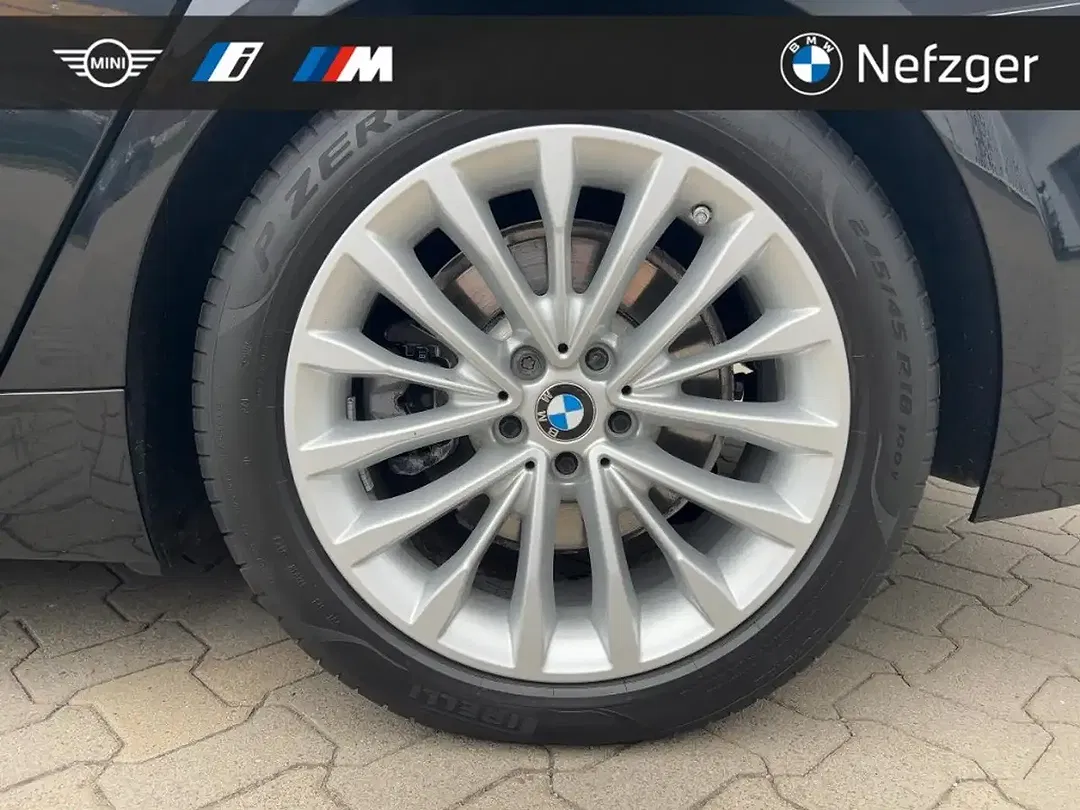 BMW 520 - Thumbnail 12