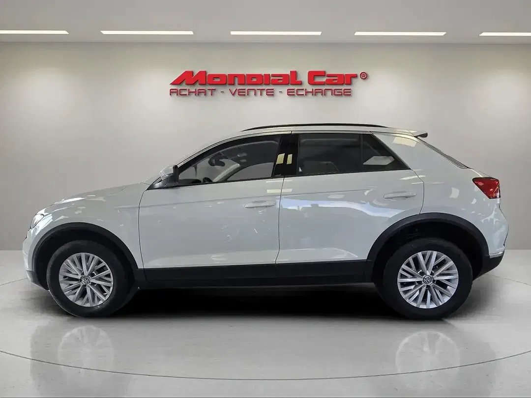 Volkswagen T-Roc - Thumbnail 3